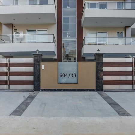 Collection O The Doors Near Appu Ghar Gurgaon Exterior foto