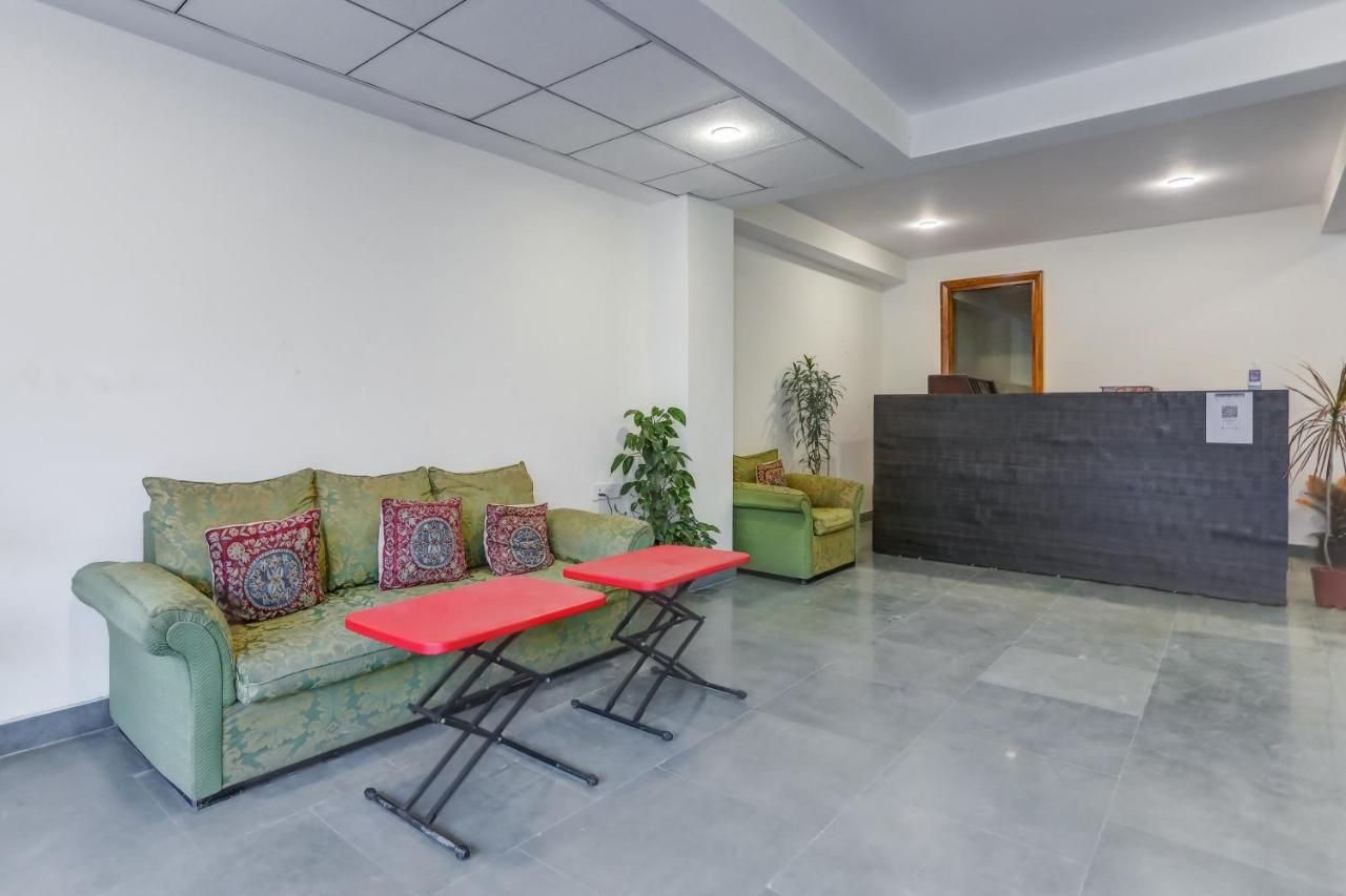 Collection O The Doors Near Appu Ghar Gurgaon Exterior foto