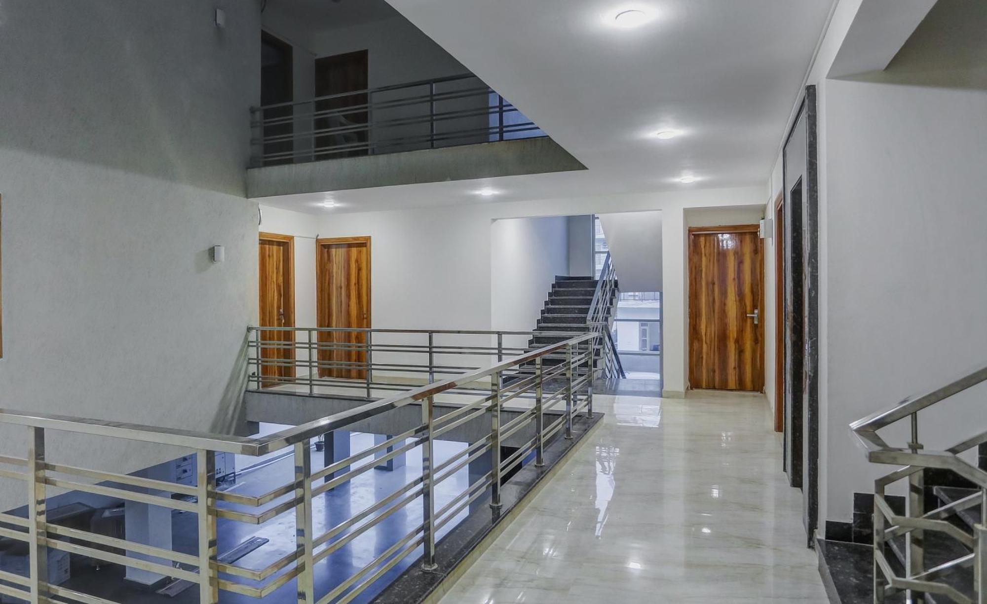 Collection O The Doors Near Appu Ghar Gurgaon Exterior foto